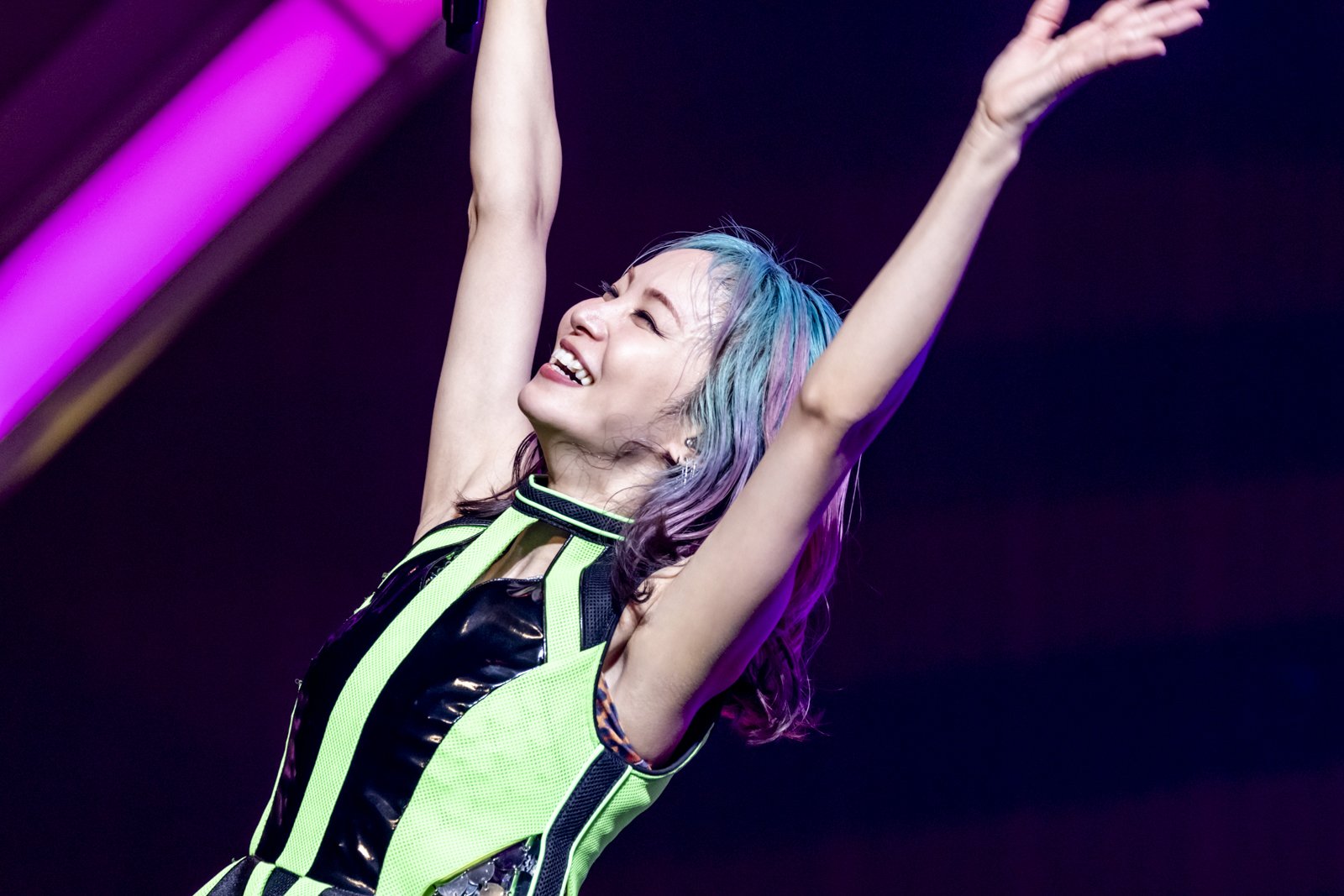LiSA、約1年半ぶりの全国ツアー「LiVE is Smile Always～LANDER