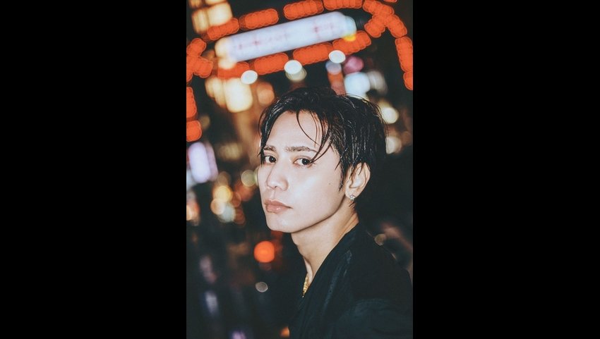 神谷健太 1st 写真集』12/23発売 テーマは「光と影」。纏う色気や内に