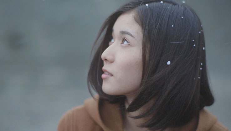 今回のミュージックビデオの主役である夏歩役の松岡茉優