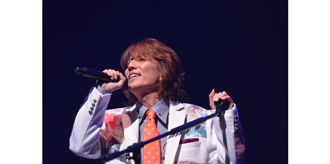 角松敏生「TOSHIKI KADOMATSU 35th Anniversary Live～逢えて良かった～」＠横浜アリーナ――ライブレポート |  USENの音楽情報サイト「encore（アンコール）」